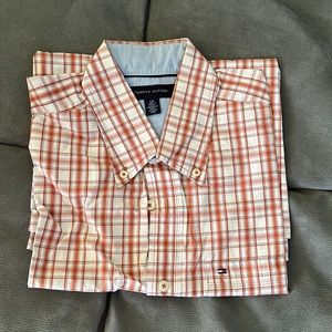 Tommy Hilfiger casual button down shirt